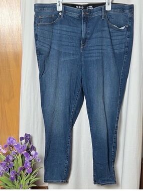 Torrid Women's Blue Sky High Skinny Premium Stretch Jeans Size 24T